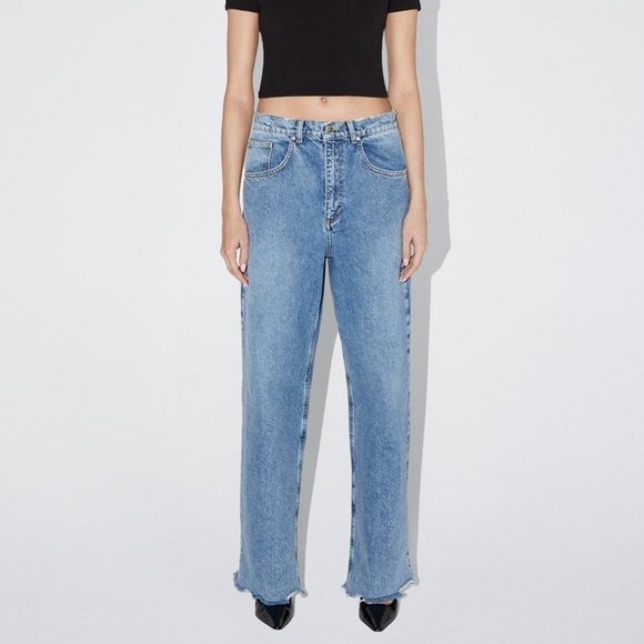 Wide Leg Jeans - Picture 1 of 9
